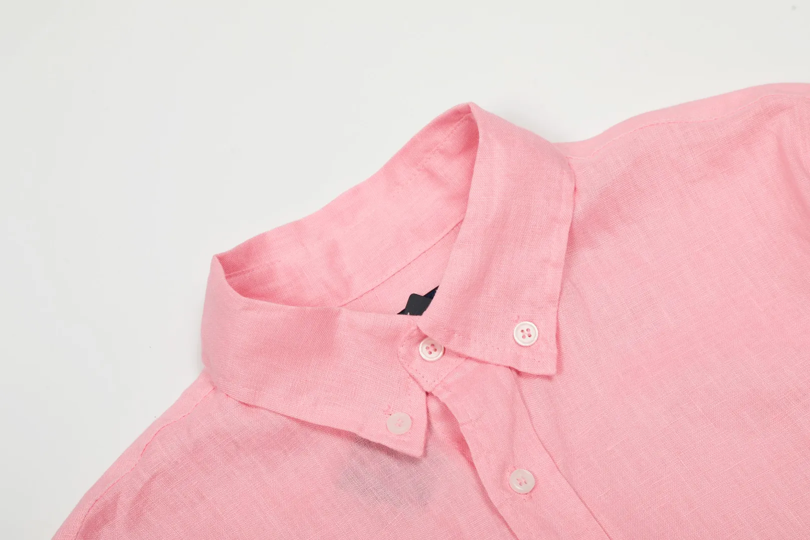 P300 Top Quality" Style Number: 8001# [Ralph Lauren Paul Pony Linen Basic Couple Style Shirt Long Sleeve] ✅Ralph Lauren Paul Small Label War Horse 100% Pure Linen Classic Basic Four Seasons Shirt Long Sleeve ✅A must-have item for the lazy style. The upper body has a retro and fresh feeling. ✅100% pure linen 280g 32 count fabric. Washed, retro and textured. ✅Dedicated to platform live broadcast. Wholesale entity ✅Simple and easy to match, light American old money style, the upper body is super great, ✅Standard for all seasons, worn alone/inner, it is a must-have for YYDS couples wardrobe. Size: S-XL Color: Black, White, Navy, Khaki, Pink, Yellow, Red, Colorful Blue, Light Blue, Rose Red